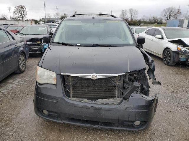 Photo 5 from auction – 2010 CHRYSLER TOWN & COU with VIN 2A4RR8DX0AR392644