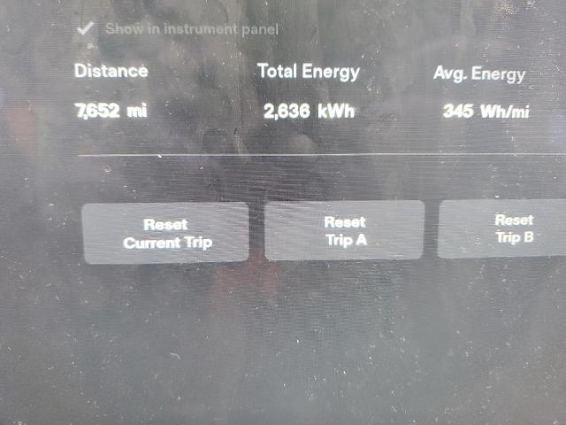 Photo 8 from auction – 2014 TESLA MODEL S with VIN 5YJSA1H11EFP31697