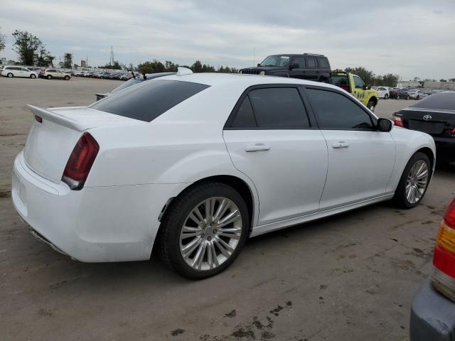 Photo 3 from auction – 2018 CHRYSLER 300 S with VIN 2C3CCABT7JH121174