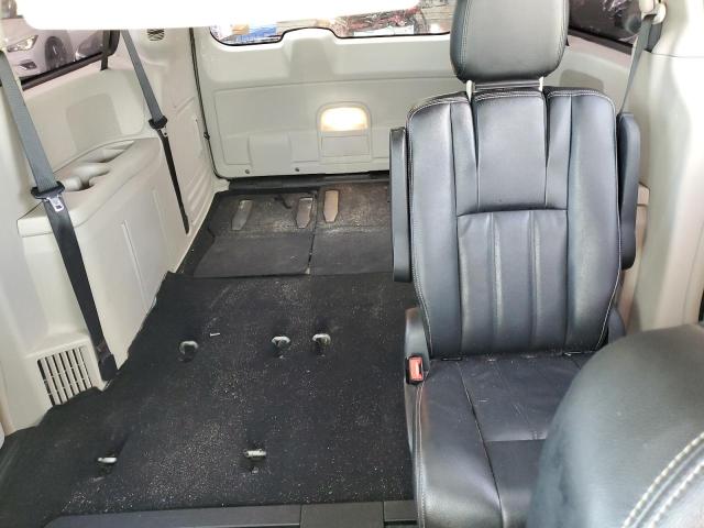Photo 10 from auction – 2014 CHRYSLER TOWN & COU with VIN 2C4RC1BG9ER397137