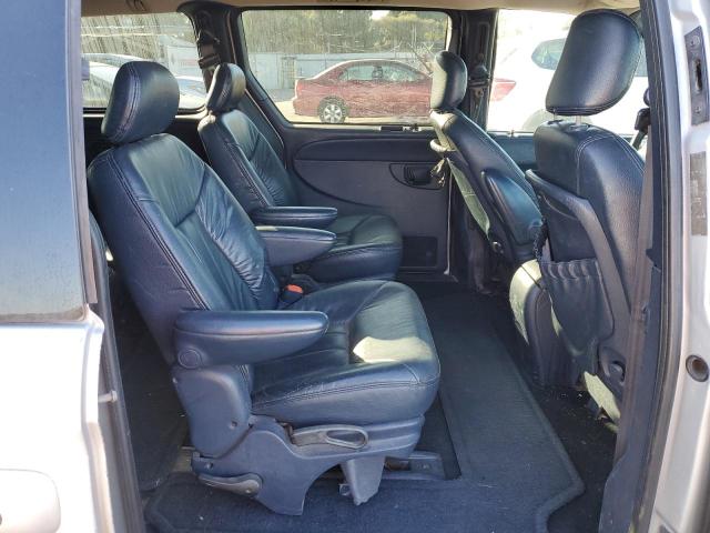 Photo 11 from auction – 2001 CHRYSLER TOWN & COU with VIN 2C8GP54L01R180629