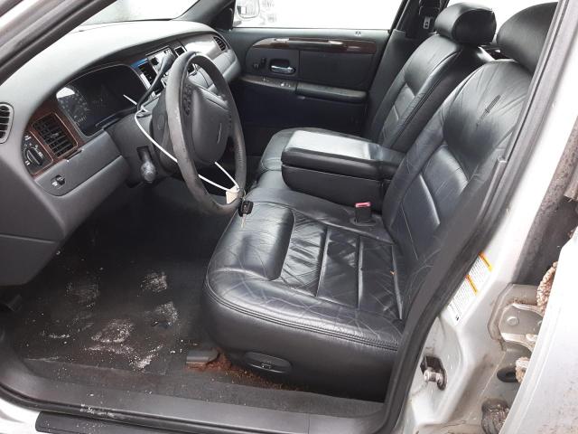 Photo 7 from auction – 2002 LINCOLN TOWN CAR S with VIN 1LNHM82W8YY891011