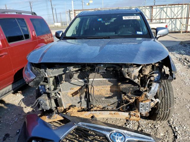 Photo 5 from auction – 2022 TOYOTA HIGHLANDER with VIN 5TDFARAH1NS012601