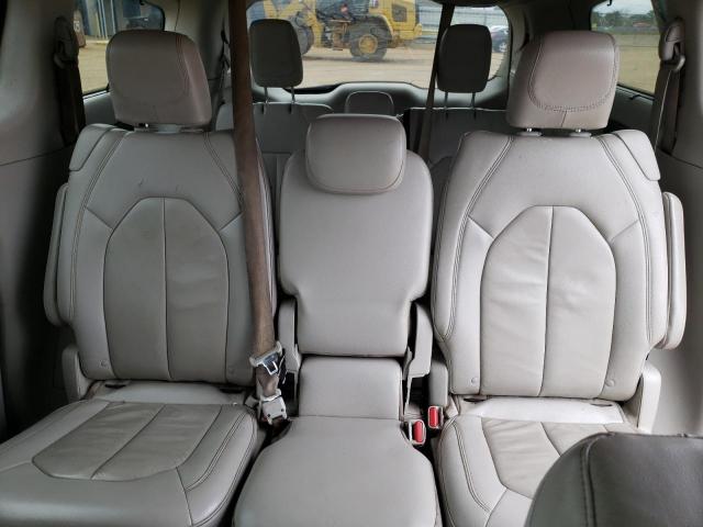 Photo 10 from auction – 2017 CHRYSLER PACIFICA T with VIN 2C4RC1BGXHR832834