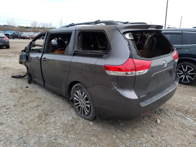 Photo 2 from auction – 2011 TOYOTA SIENNA XLE with VIN 5TDYK3DC7BS086149