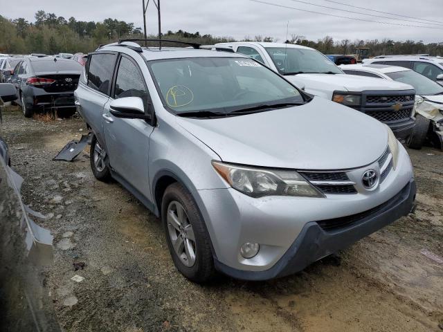 TOYOTA RAV4 XLE 2015 with VIN JTMWFREV4FD060138 - Photo from auction