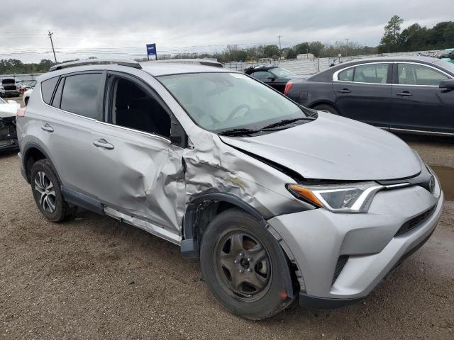 Photo 4 from auction – 2017 TOYOTA RAV4 LE with VIN 2T3ZFREV3HW332553