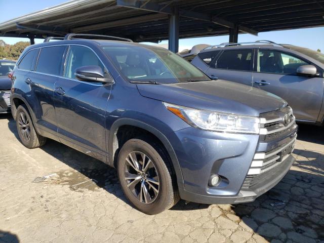 Photo 4 from auction – 2017 TOYOTA HIGHLANDER with VIN 5TDZZRFH2HS214964
