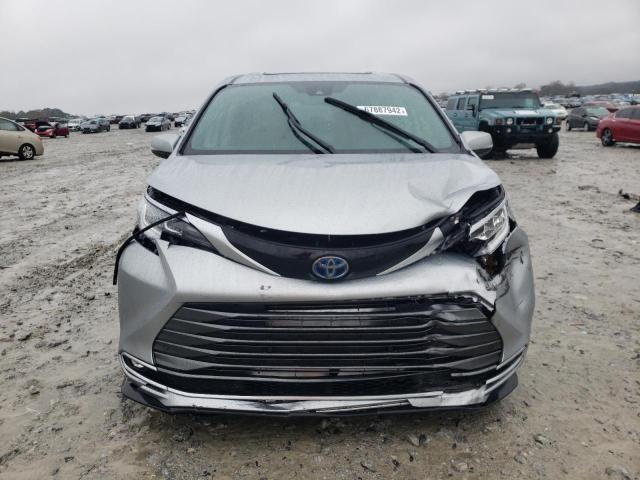 Photo 5 from auction – 2021 TOYOTA SIENNA LIM with VIN 5TDZRKEC2MS031863
