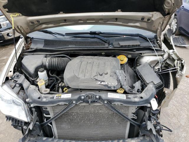 Photo 12 from auction – 2015 CHRYSLER TOWN & COU with VIN 2C4RC1BG3FR588022