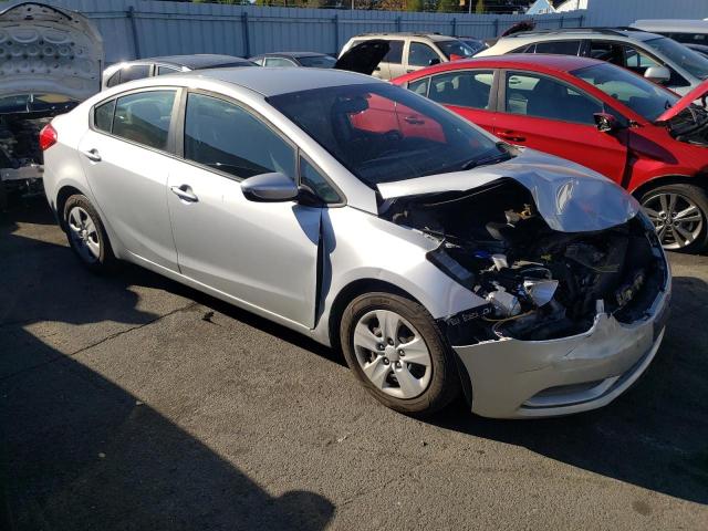 Photo 4 from auction – 2015 KIA FORTE LX with VIN KNAFK4A62F5420558