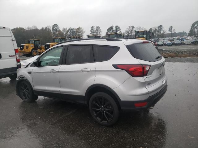 Photo 2 from auction – 2019 FORD ESCAPE SE with VIN 1FMCU0GD7KUC21046