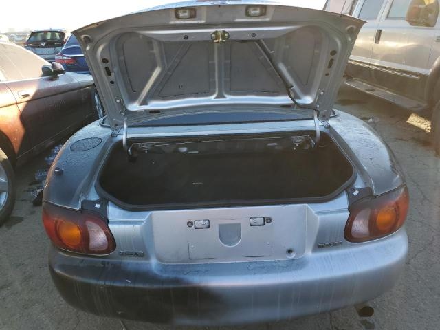 Photo 10 from auction – 1999 MAZDA MX-5 MIATA with VIN JM1NB3533X0137772