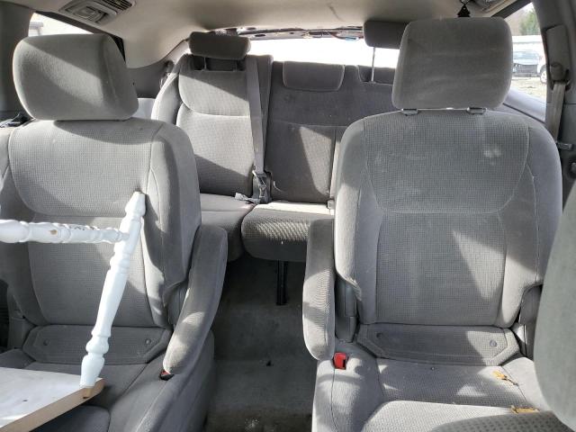Photo 10 from auction – 2005 TOYOTA SIENNA CE with VIN 5TDZA23C45S242252