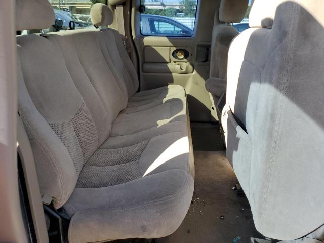 Photo 10 from auction – 2004 CHEVROLET SILVERADO with VIN 2GCEC19T041363795