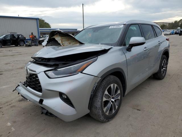 TOYOTA HIGHLANDER 2021 with VIN 5TDGZRAH8MS059443 - Photo from auction
