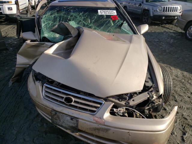 Photo 11 from auction – 2001 TOYOTA CAMRY LE with VIN 4T1BF28K71U969440
