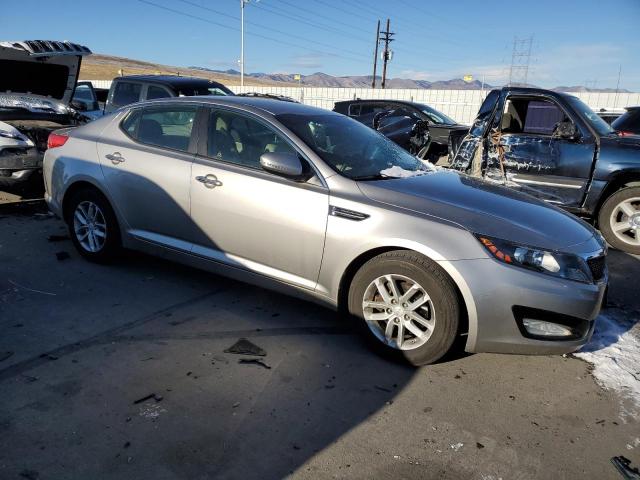 Zdjęcie 4 z aukcji – 2013 KIA OPTIMA LX z VIN KNAGM4A79D5396442