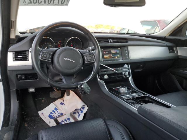 Photo 8 from auction – 2016 JAGUAR XF PRESTIG with VIN SAJBE4BVXGCY10174