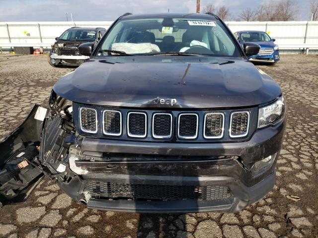 Фото 5 с аукциона – 2018 JEEP COMPASS LA с VIN 3C4NJDBB8JT155179