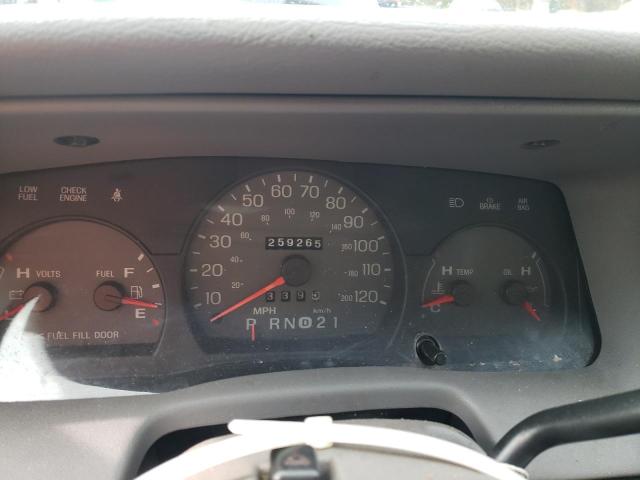 Photo 9 from auction – 2000 MERCURY GRAND MARQ with VIN 2MEFM74W6YX668094