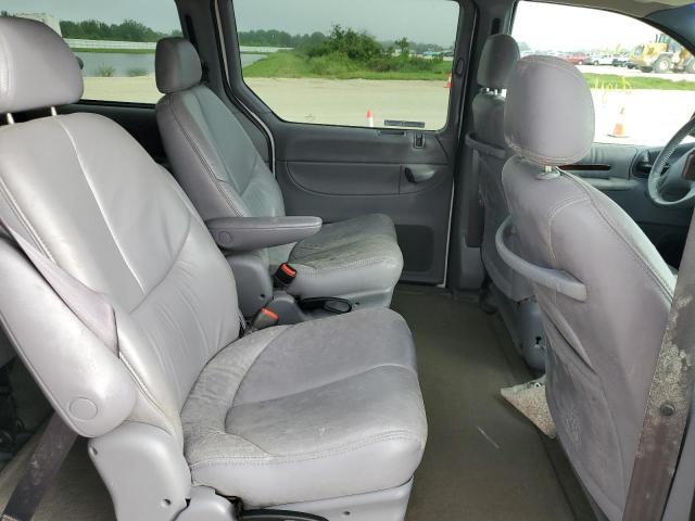 Photo 11 from auction – 2000 CHRYSLER TOWN & COU with VIN 1C4GP54L6YB706790