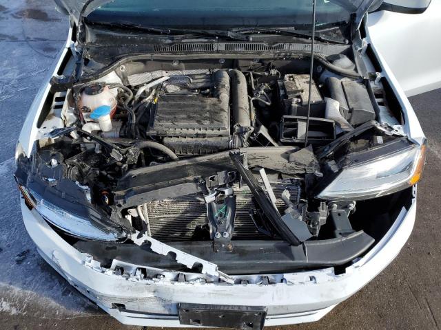 Photo 11 from auction – 2018 VOLKSWAGEN JETTA S with VIN 3VW2B7AJ6JM219320
