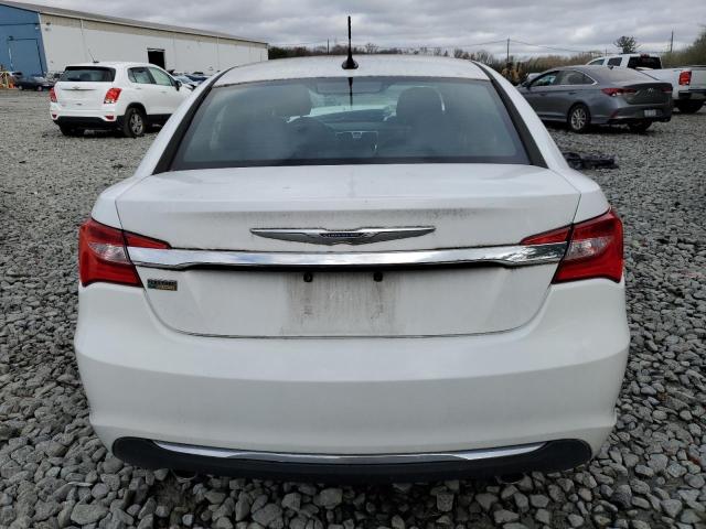 Photo 6 from auction – 2013 CHRYSLER 200 TOURIN with VIN 1C3CCBBG4DN579193