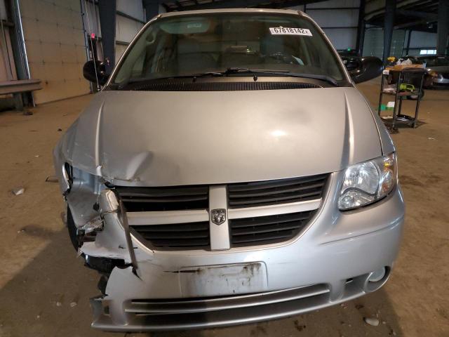 Photo 5 from auction – 2005 DODGE GRAND CARA with VIN 2D4GP44L05R335944