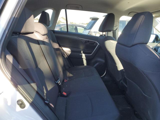 Photo 11 from auction – 2021 TOYOTA RAV4 LE with VIN 2T3F1RFV4MW215915
