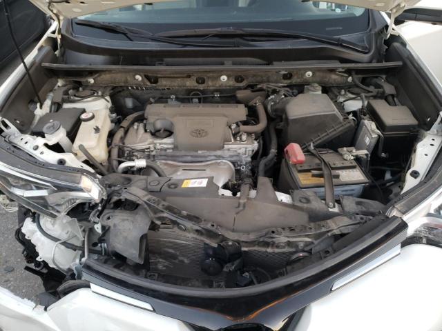 Photo 11 from auction – 2017 TOYOTA RAV4 LIMIT with VIN JTMYFREV5HJ144367