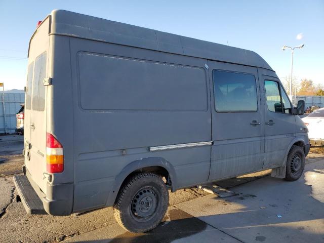 Photo 3 from auction – 2004 SPRINTER 2500 SPRIN with VIN WD2PD643545574336
