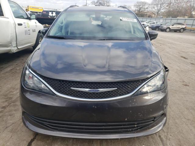 Photo 5 from auction – 2020 CHRYSLER VOYAGER LX with VIN 2C4RC1DG1LR145196