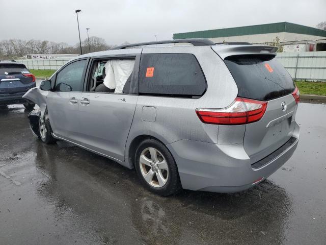 Photo 2 from auction – 2015 TOYOTA SIENNA LE with VIN 5TDKK3DC6FS567540