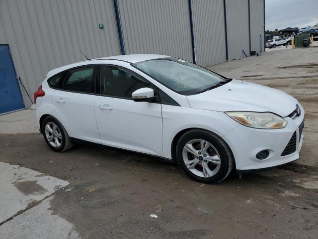 Photo 4 from auction – 2014 FORD FOCUS SE with VIN 1FADP3K20EL462552