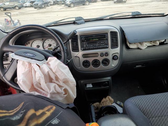 Photo 8 from auction – 2003 FORD ESCAPE XLT with VIN 1FMYU03163KC36832