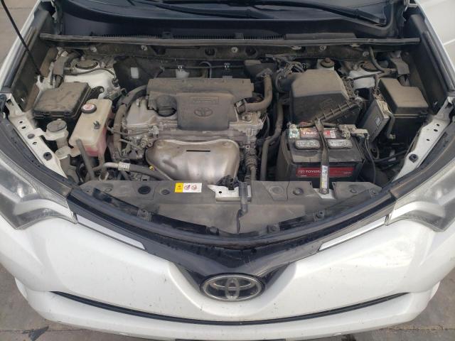 Photo 11 from auction – 2017 TOYOTA RAV4 XLE with VIN JTMWFREV3HD094803