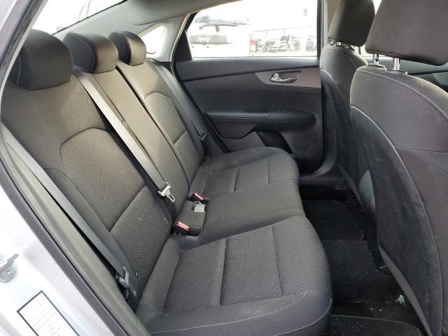 Photo 10 from auction – 2019 KIA FORTE FE with VIN 3KPF24AD4KE111593