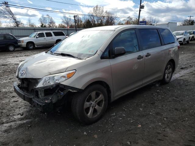 TOYOTA SIENNA 2015 with VIN 5TDZK3DC4FS569656 - Photo from auction