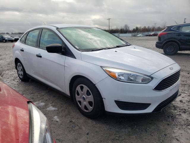Photo 4 from auction – 2016 FORD FOCUS S with VIN 1FADP3E22GL315857