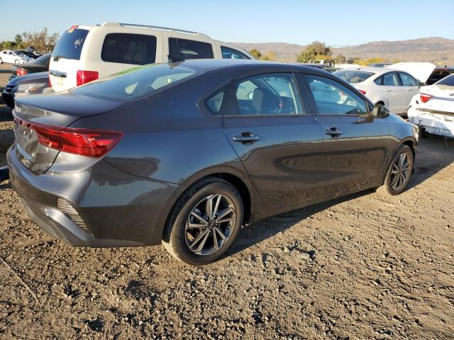 Photo 3 from auction – 2023 KIA FORTE LX with VIN 3KPF24AD6PE528754