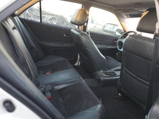 Photo 10 from auction – 2001 LEXUS IS 300 with VIN JTHBD182110024817