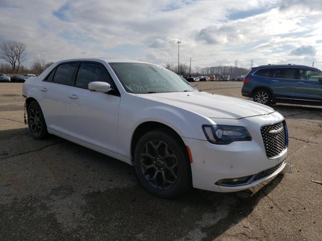 Photo 4 from auction – 2016 CHRYSLER 300 S with VIN 2C3CCAGG2GH270385