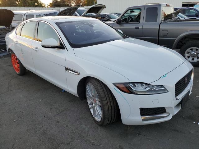Photo 4 from auction – 2016 JAGUAR XF PRESTIG with VIN SAJBE4BVXGCY10174