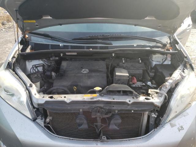 Photo 12 from auction – 2013 TOYOTA SIENNA XLE with VIN 5TDYK3DC1DS333622