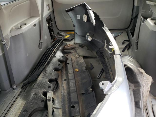 Photo 10 from auction – 2011 TOYOTA SIENNA LE with VIN 5TDKK3DC5BS146144
