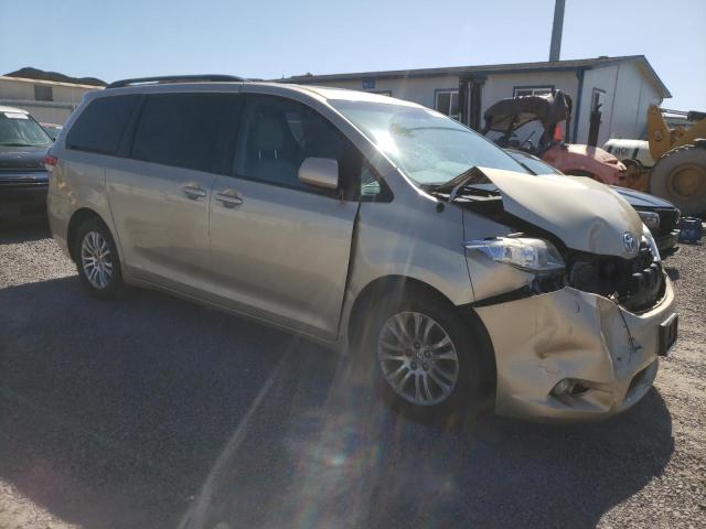 Photo 4 from auction – 2013 TOYOTA SIENNA XLE with VIN 5TDYK3DC8DS282054