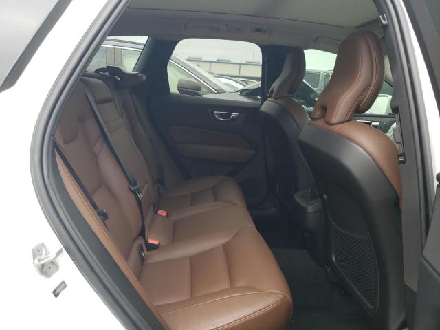 Photo 10 from auction – 2019 VOLVO XC60 T5 MO with VIN LYV102DK2KB220130