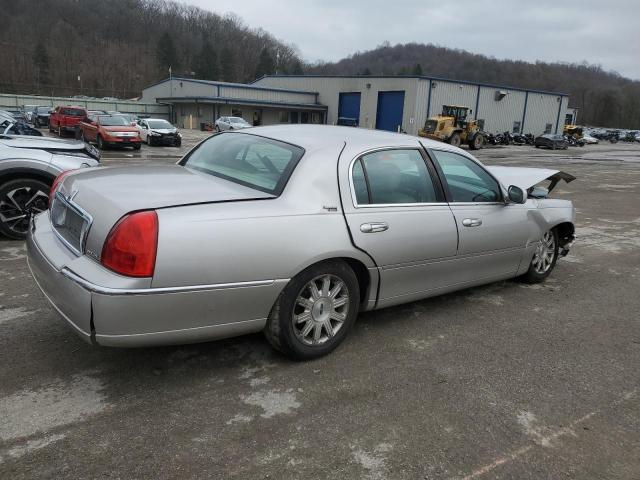 Photo 3 from auction – 2010 LINCOLN TOWN CAR S with VIN 2LNBL8CV6AX626656