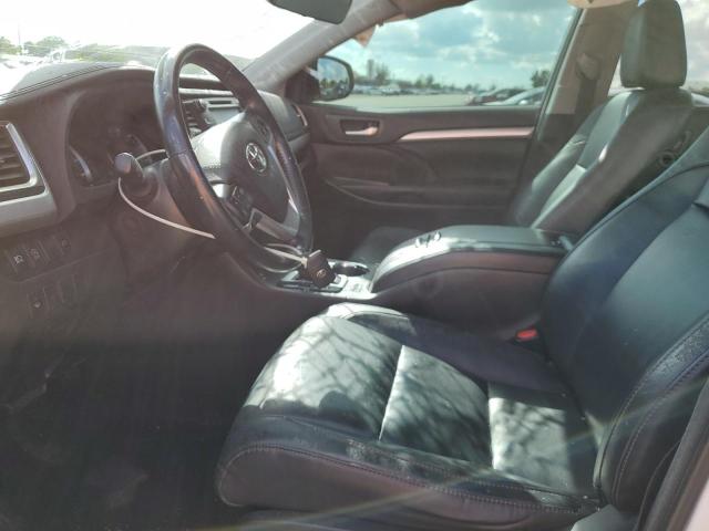 Photo 7 from auction – 2018 TOYOTA HIGHLANDER with VIN 5TDKZRFH4JS533645